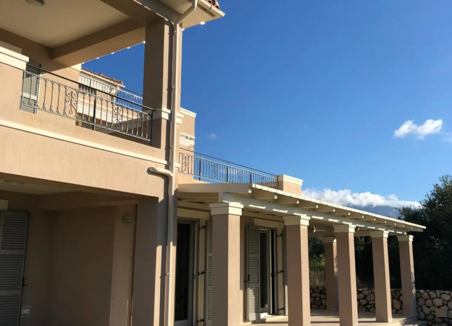 Alma Luxury Suites Svoronata